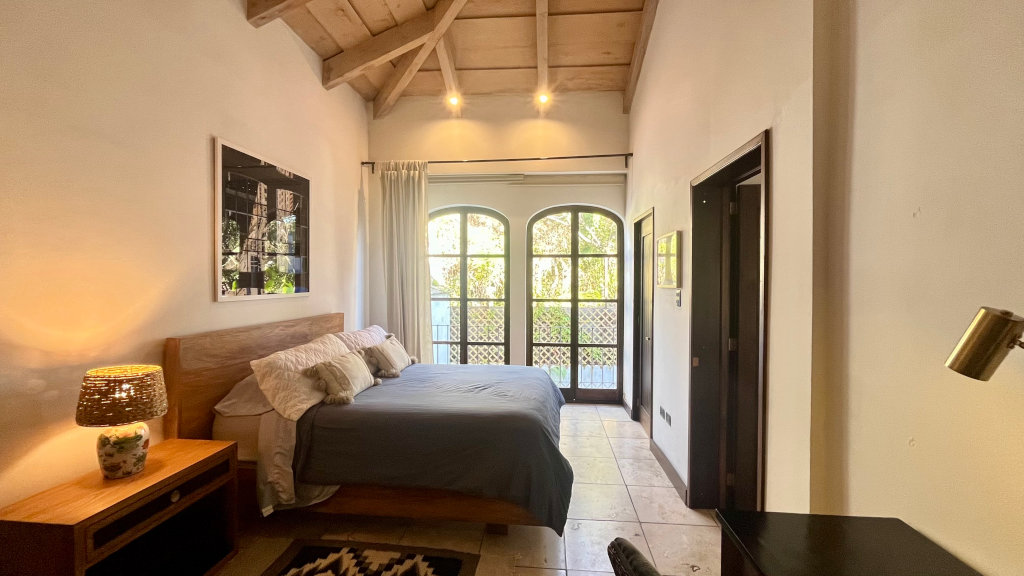 casavaruna Onyx Garden Suite_1